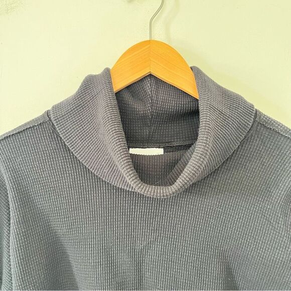 Aritzia TNA Black Thermal Waffle Knit Cowlneck Long Sleeve Slouchy Shirt - Picture 5 of 14